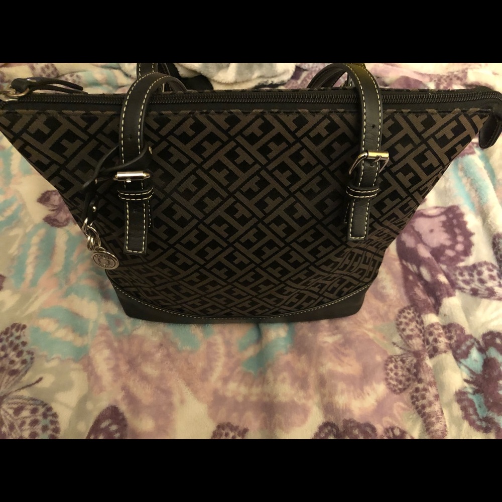 Tommy Hilfiger purse